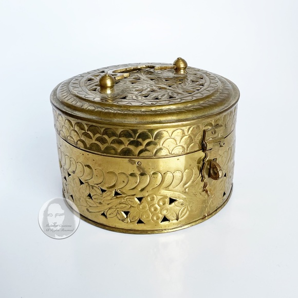Vintage Trinket Box Pierced Incense Burner Hollow Brass Metal Made in India - Picture 6 of 14
